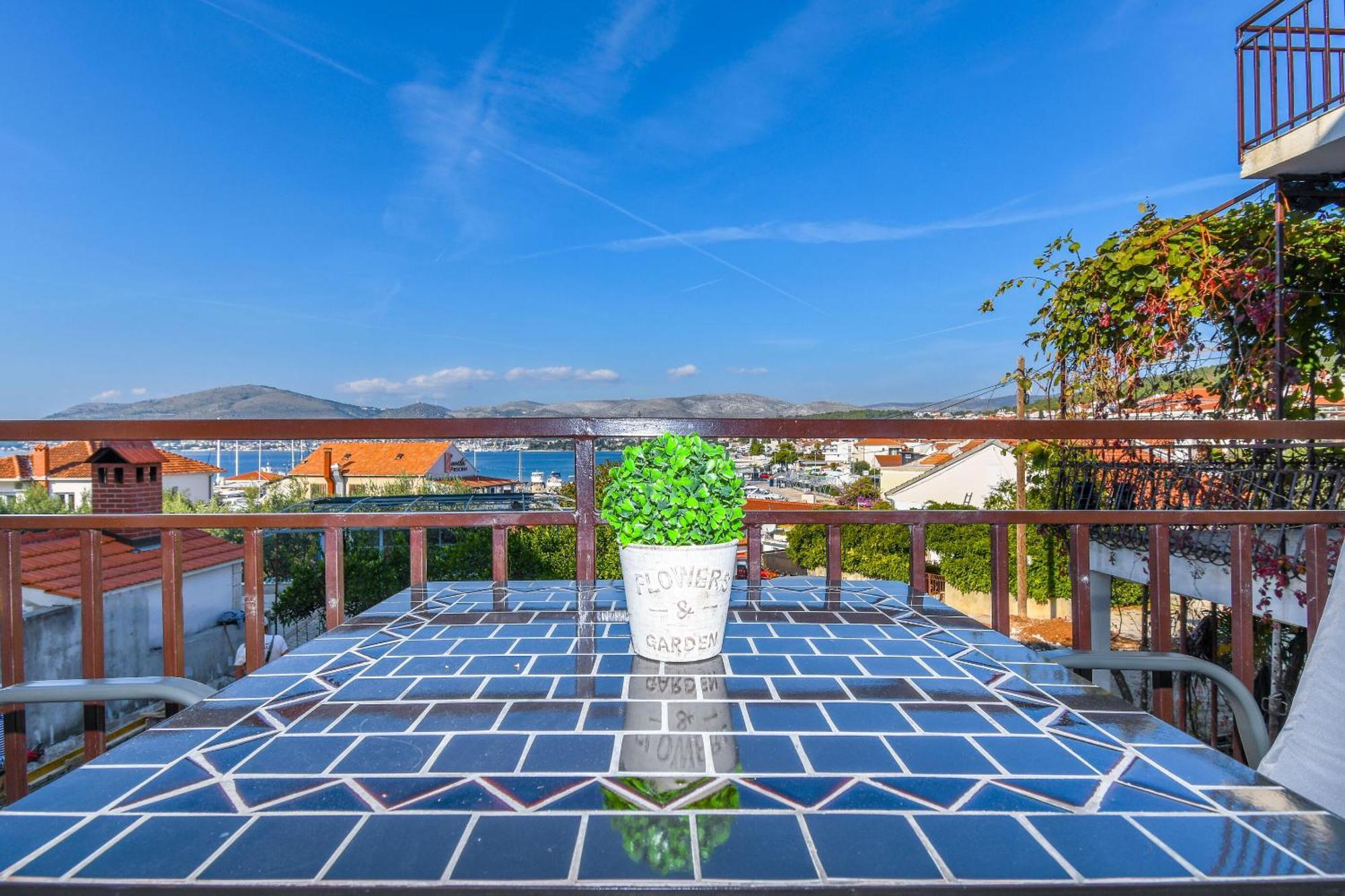 Apartment Mara Τρογκίρ Εξωτερικό φωτογραφία