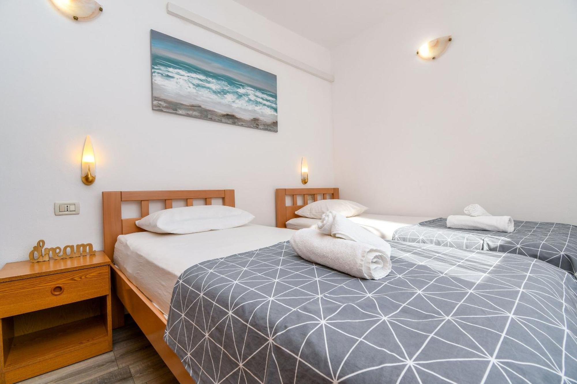 Apartment Mara Τρογκίρ Εξωτερικό φωτογραφία