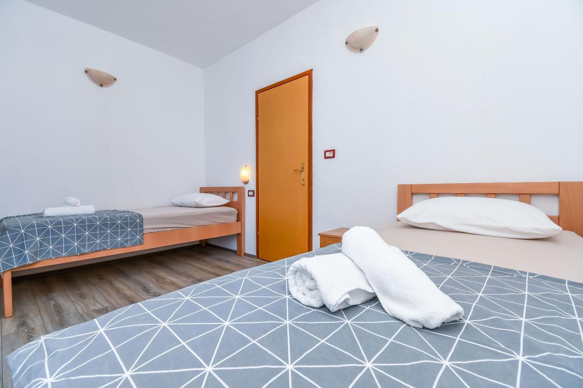 Apartment Mara Τρογκίρ Εξωτερικό φωτογραφία